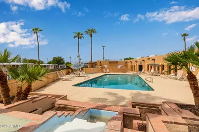 200 E Knox Road #67, Chandler, AZ 85225 - Photo 16