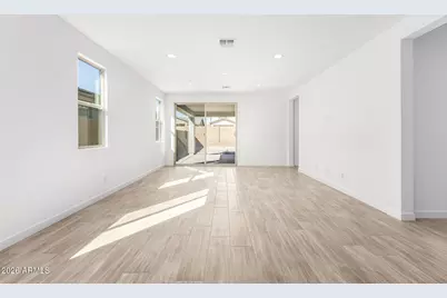 18218 W Elizabeth Avenue, Goodyear, AZ 85338 - Photo 6