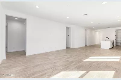 18218 W Elizabeth Avenue, Goodyear, AZ 85338 - Photo 8