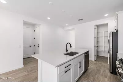 18218 W Elizabeth Avenue, Goodyear, AZ 85338 - Photo 4