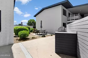 749 E Montebello Ave, Phoenix, AZ 85014 - Photo 18