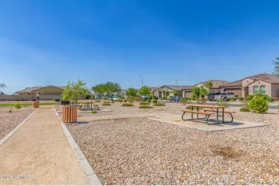 11145 W Parkway Drive, Tolleson, AZ 85353 - Photo 34