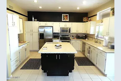 21413 N 159th Drive, Sun City West, AZ 85375 - Photo 8