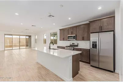 15820 W Vogel Avenue, Goodyear, AZ 85338 - Photo 2