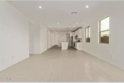 15829 W Vogel Avenue, Goodyear, AZ 85338 - Photo 8