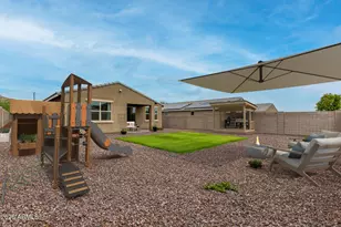 17729 W Fetlock Trl, Surprise, AZ 85387 - Photo 44
