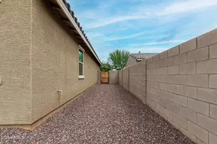 17729 W Fetlock Trl, Surprise, AZ 85387 - Photo 40