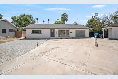 3933 E Flower Street, Phoenix, AZ 85018 - Photo 1