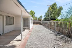 3933 E Flower St, Phoenix, AZ 85018 - Photo 26
