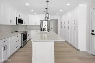 3933 E Flower St, Phoenix, AZ 85018 - Photo 10