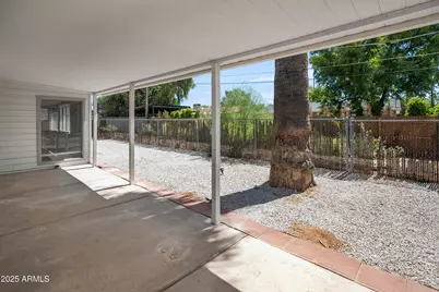 3933 E Flower Street, Phoenix, AZ 85018 - Photo 8