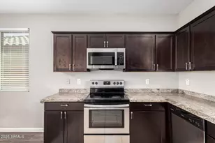 1725 N 77th Dr, Phoenix, AZ 85035 - Photo 12