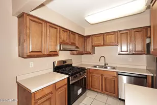 303 N Miller Rd, Scottsdale, AZ 85257 - Photo 14