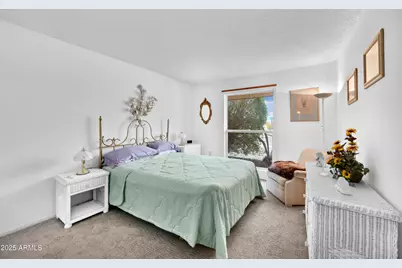 18601 N Welk Drive, Sun City, AZ 85373 - Photo 22