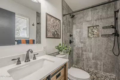 8409 E Hubbell Street, Scottsdale, AZ 85257 - Photo 18