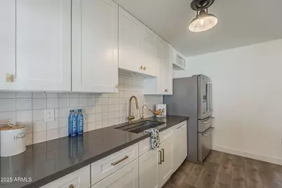 8409 E Hubbell Street, Scottsdale, AZ 85257 - Photo 14