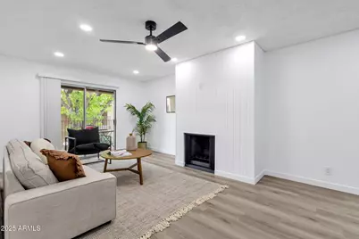 5525 E Thomas Road #M9, Phoenix, AZ 85018 - Photo 1