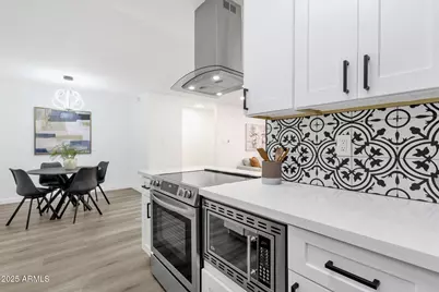 5525 E Thomas Road #M9, Phoenix, AZ 85018 - Photo 8