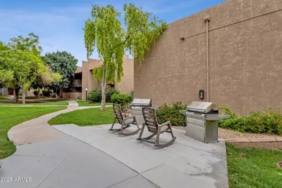 5525 E Thomas Road #M9, Phoenix, AZ 85018 - Photo 30