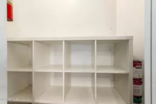 1352 E Highland Ave, Phoenix, AZ 85014 - Photo 16