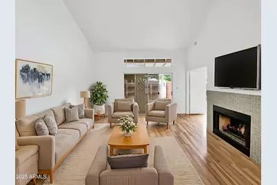 334 W Lodge Drive, Tempe, AZ 85283 - Photo 2