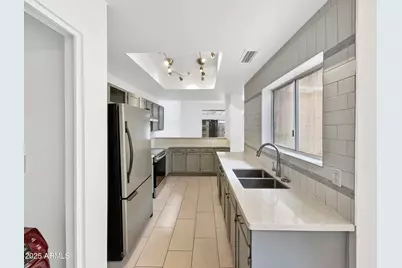 334 W Lodge Drive, Tempe, AZ 85283 - Photo 6