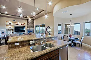 13935 E Smokehouse Tr, Scottsdale, AZ 85262 - Photo 30