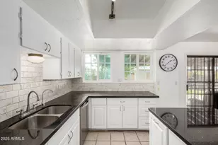 2033 W Palo Verde Dr, Phoenix, AZ 85015 - Photo 18