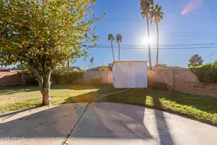 2033 W Palo Verde Dr, Phoenix, AZ 85015 - Photo 30