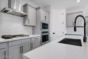 16922 W Thurman Dr, Goodyear, AZ 85338 - Photo 10