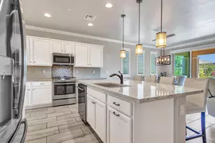 29363 N 132nd Ln, Peoria, AZ 85383 - Photo 12