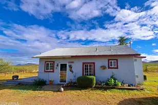 653 E Border Rd, Bisbee, AZ 85603 - Photo 8