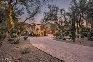 23036 N Via Ventosa Dr, Scottsdale, AZ 85255 - Photo 32