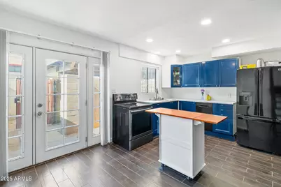 2724 W McLellan Boulevard #131, Phoenix, AZ 85017 - Photo 1