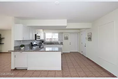 4031 N 81st Avenue, Phoenix, AZ 85033 - Photo 12