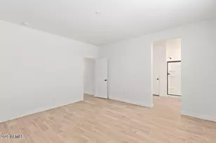 8635 N 169th Dr, Waddell, AZ 85355 - Photo 18