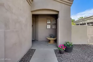 2023 E Beautiful Ln, Phoenix, AZ 85042 - Photo 2
