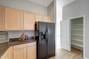 2023 E Beautiful Ln, Phoenix, AZ 85042 - Photo 12