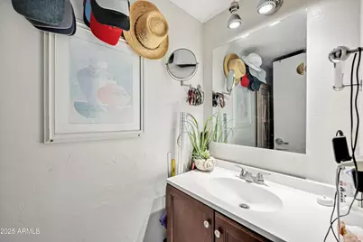 1618 N 32nd Street #5, Phoenix, AZ 85008 - Photo 10