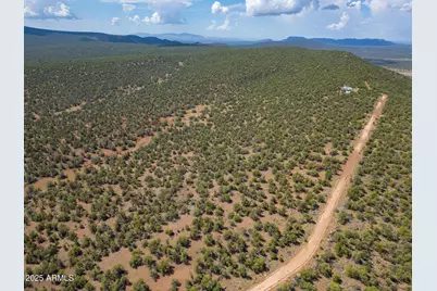 35575 W Pale Moon Road, Seligman, AZ 86337 - Photo 36