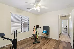 1648 E Desert Ln, Phoenix, AZ 85042 - Photo 22