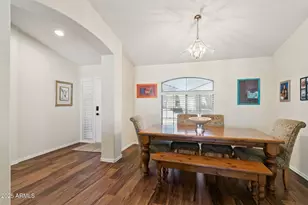 1648 E Desert Ln, Phoenix, AZ 85042 - Photo 4