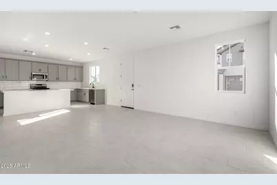 26330 N 24th Glen, Phoenix, AZ 85085 - Photo 14