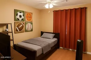 3032 E Wescott Dr, Phoenix, AZ 85050 - Photo 4