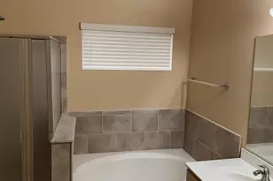 3032 E Wescott Dr, Phoenix, AZ 85050 - Photo 2