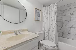 6150 N Scottsdale Rd, Paradise Valley, AZ 85253 - Photo 22