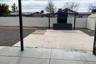 3331 E Oak St, Phoenix, AZ 85008 - Photo 24