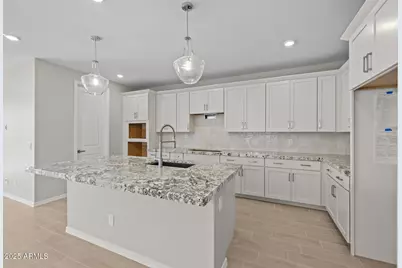 18945 W Monterosa Street, Litchfield Park, AZ 85340 - Photo 6