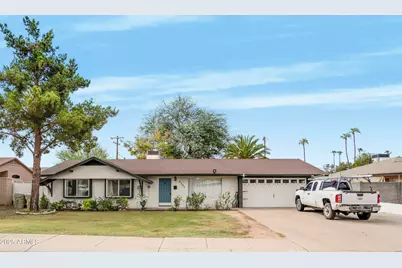 5701 W Royal Palm Road, Glendale, AZ 85302 - Photo 1