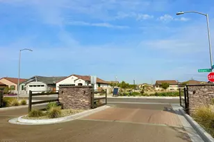 8956 W Solano Dr, Glendale, AZ 85305 - Photo 26